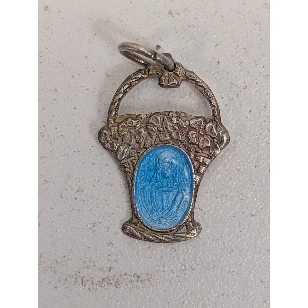 Religious Virgin Mary Basket Pendant Silver Tone Blue Oval Italy‎ Medal Charm